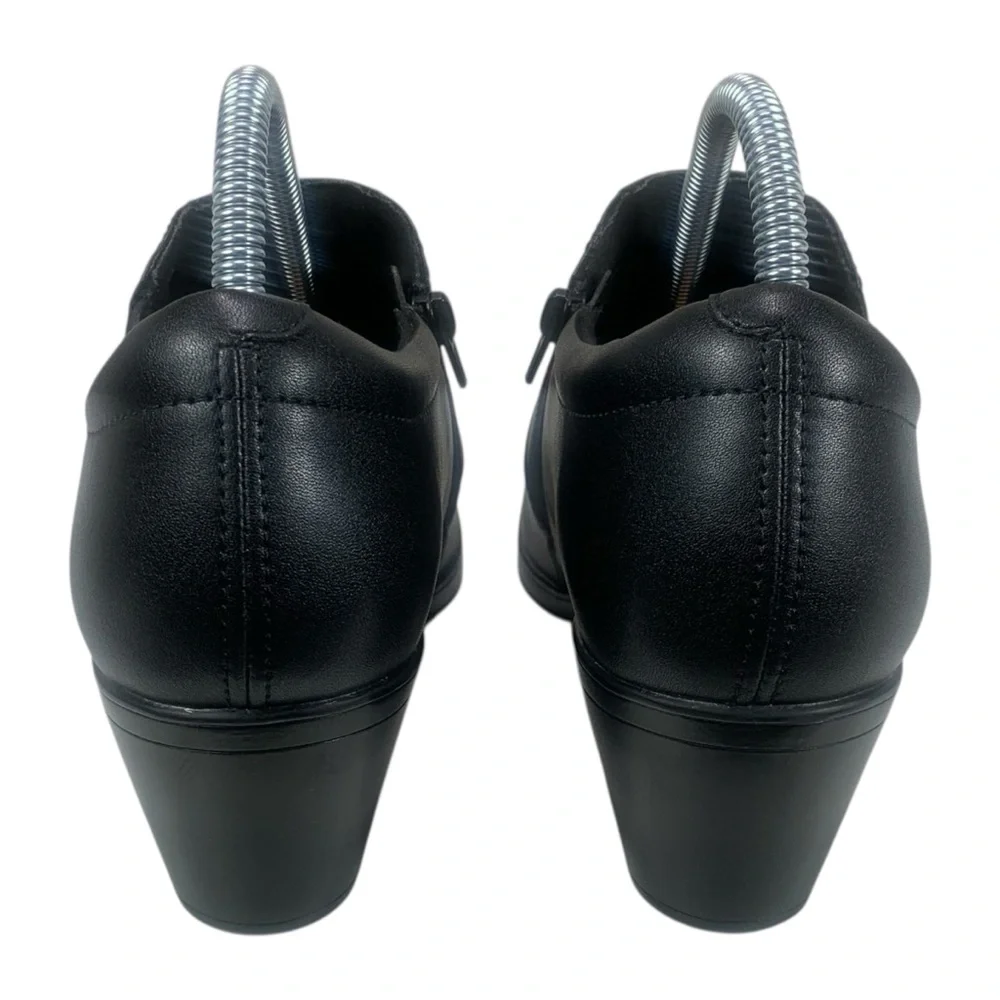 Clarks Collection Women’s 10M Black Leather‎ Heeled Slip-On Comfort Shoes